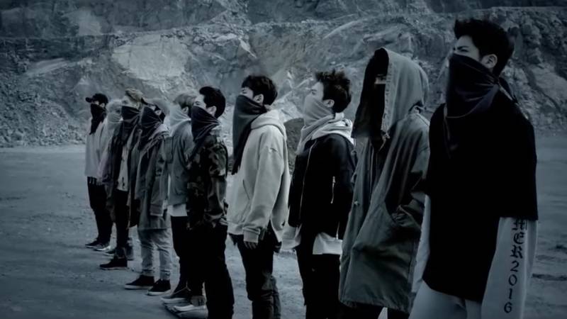 Pentagon Maker (2016) Pentagon Maker (2016)
